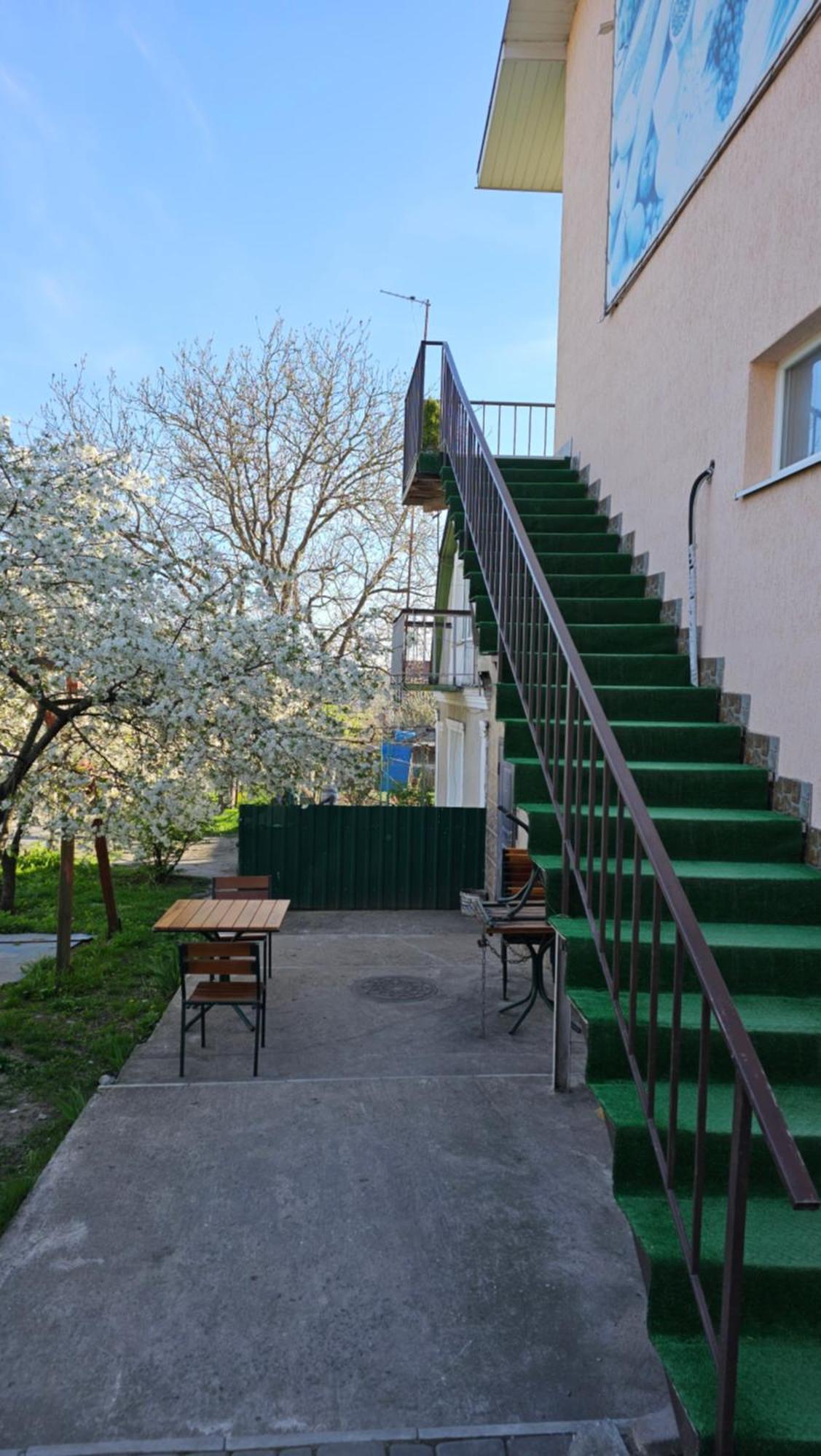 Hotel Domashniy Kamieniec Podolski Zewnętrze zdjęcie