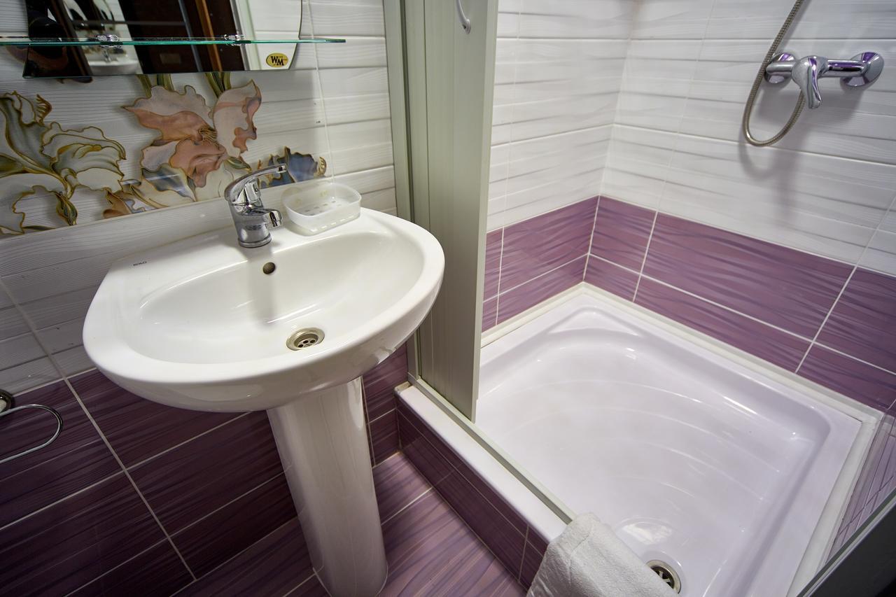 Hotel Domashniy Kamieniec Podolski Zewnętrze zdjęcie