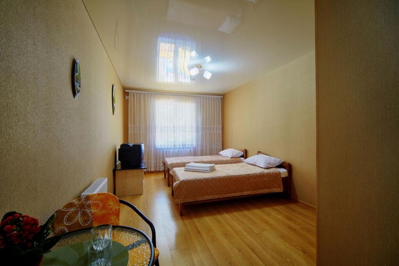 Hotel Domashniy Kamieniec Podolski Zewnętrze zdjęcie